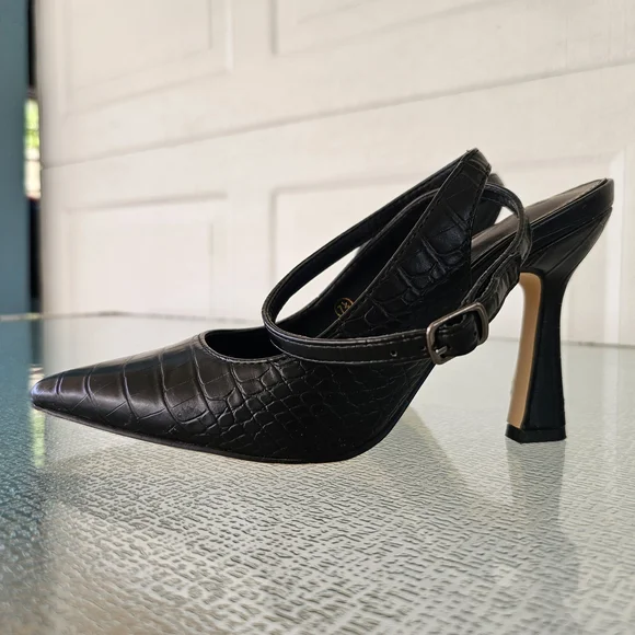 Womens Closed Toe Ankle Strap Heels Pointed Toe Pumps Shoes Slingback High Heel - Picture 3 of 8